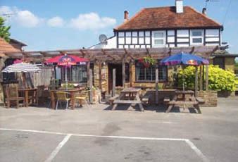 01753 868 633 The Windlesora WINDSOR A thoroughly modern pub situated within easy reach of Windsor town centre Serving Traditional Ales, Ciders &