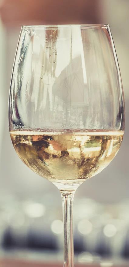 HOSTED BARS STATIONS AFTER DINNER WINE LIST CHAMPAGNE/ SPARKLING WHITE RED PINOT GRIGIO & PINOT BIANCO Tenuta Sant Anna Pinot Grigio, Veneto, Italy $60 Domaine Agapé Pinot Gris, Alsace, France $72