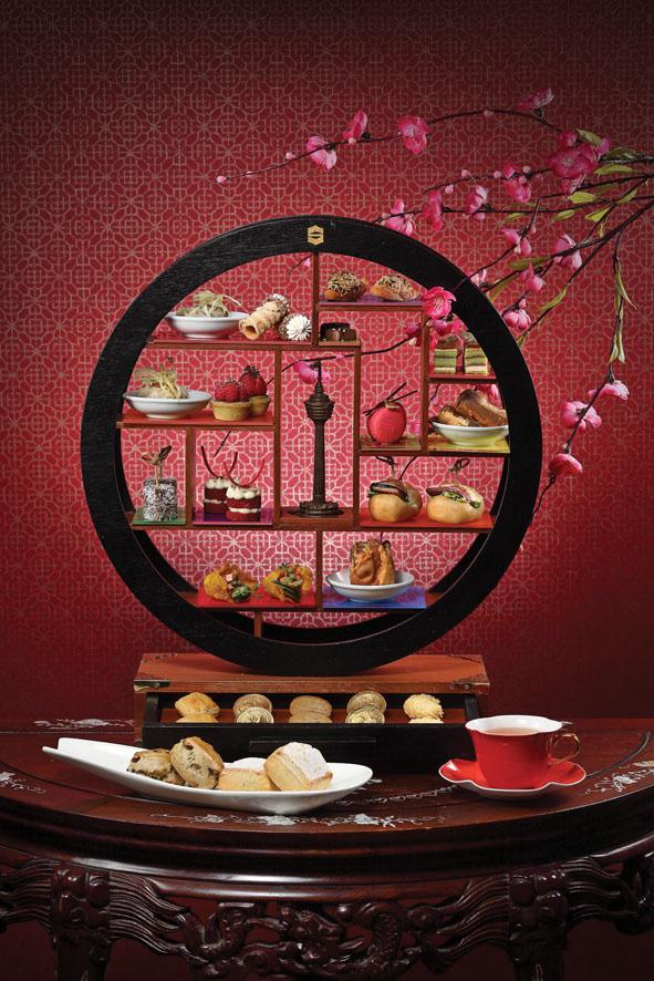 CHINESE NEW YEAR AFTERNOON TEA 1 January till 28 February (3pm to 6pm) The Afternoon Tea at the Lobby Lounge receives