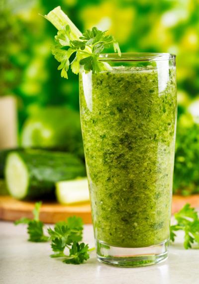 Cucumber, Orange, Mint Smoothie Smoothie Serves: 1 1 smallapple, roughly chopped ½ Cucumber, roughly chopped 1 Orange, flesh only few Mint