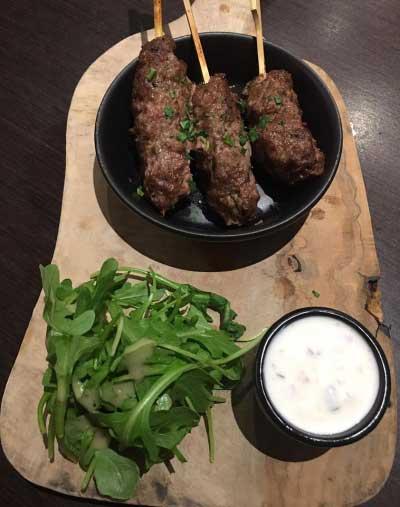 BBQ Spicy Lamb Kebabs Lunch Serves: 4 500g Lamb Mince* 1 Onion, very finely chopped 4 Garlic Cloves, crushed 1 tbsp Ginger, grated 1 Chilli, very finely chopped ½ tsp Chilli Powder 2 tsp Cumin 2 tsp