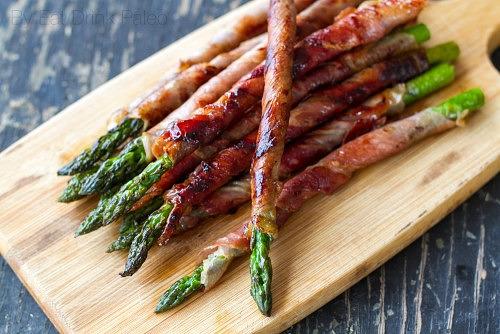 seared asparagus + prosciutto salad serves 4 12 asparagus spears, woody stems snapped off 12 thin slices prosciutto 1 tbsp.