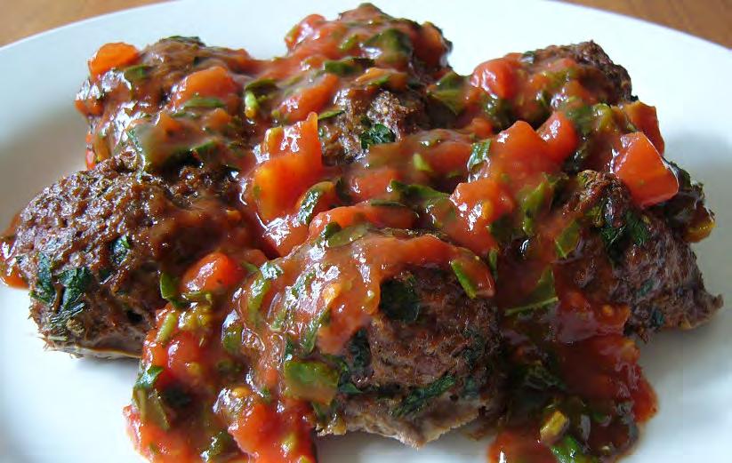Lamb Balls with Tomato and Basil Sauce Meatballs 500g minced lamb 1 egg 2 tsp oil 1 tbs oregano, finely chopped 2 tsp sage, finely chopped 1 tsp ground paprika Sauce 2 / 3 cup diced tomatoes 1/3 cup