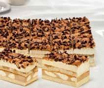 The surface decoration consists of peaks of vanilla-flavoured cream, white chocolate flakes and fine cocoa powder. 521 2.