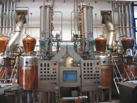We specialize in designing wine processing machines that cover all aspects of production: cooling, filtering, heat exchange, stabilization, concentration and distillation.