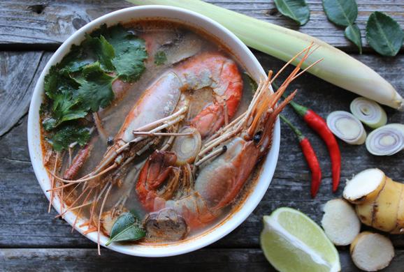 Tom Yum Goong Makes 3 to 4 servings Hot and Sour Soup with Shrimp Thailand s most famous soup, tom yum is the king of all Thai soups.