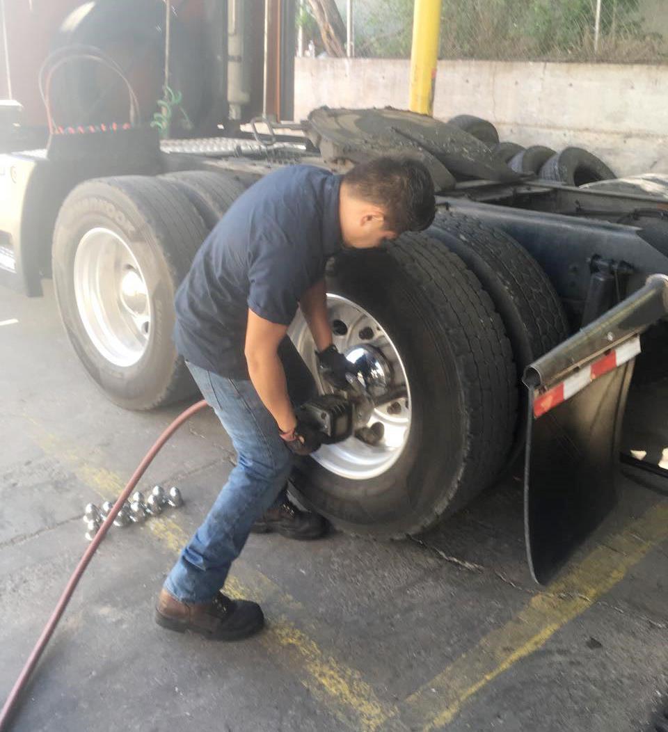 Truck Tire Performance 4 truck tires per meter of skewer 5 car tires per meter of skewer Truck tires are 4.