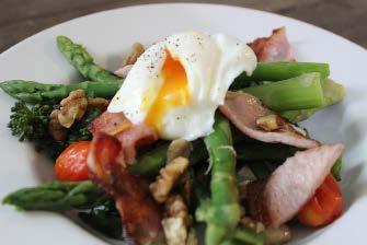 Asparagus, bacon & poached egg salad 1 tsp organic butter or coconut oil 4 unsmoked bacon rashers, cut into small pieces small handful of button mushrooms 10 plum tomatoes 4-6 asparagus spears