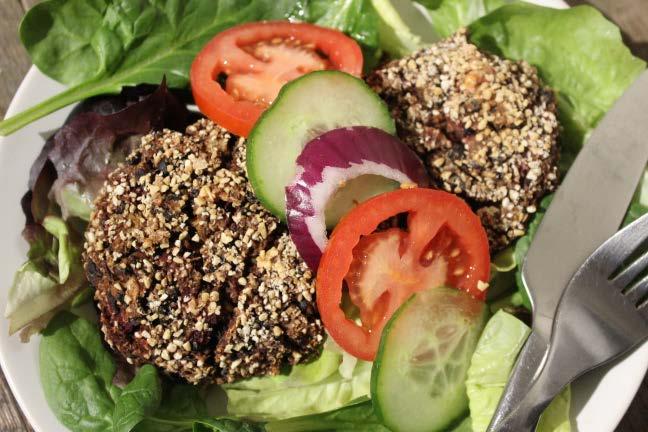 Mexican veggie burgers 60g uncooked quinoa 1 x 400g tin of black beans 50g red onion, finely chopped 50g red bell-pepper, finely chopped 20g Jalapeño peppers 1/2 tsp coriander powder 1/2 tsp cumin