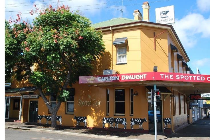 W elcome to the Spotted ow Opening its doors in 1892, The Lukona as it was formally known marked the beginning of The Spotted Cow s long and proud history in Toowoomba.