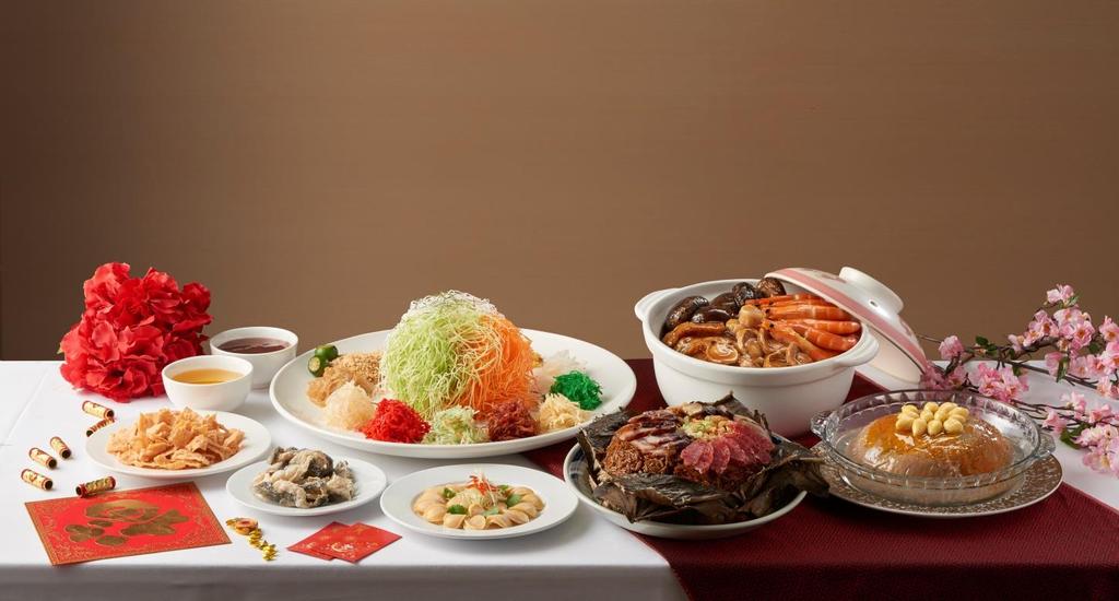 HERALD IN THE LUNAR NEW YEAR OF THE PIG WITH ENTICING CULINARY TREASURES FROM YORK HOTEL SINGAPORE Abundance Fortune Combo Singapore, November 12, 2018 Usher in an auspicious Lunar New Year with
