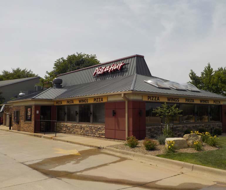 EXECUTIVE SUMMARY PROPERTY Pizza Hut & WingStreet Restaurant LOCATION 2001 West Highway 52, Rochester, Minnesota 55901 SALES PRICE $1,545,000 CAPITALIZATION RATE 5.