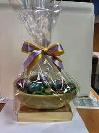 12 x 150g 60.00 ( 5.00 each) Easter Chef s Choice 10 cm 5 cm 16.39.1129 Decorated Mini Eggs in Catering Box 1 x 1.
