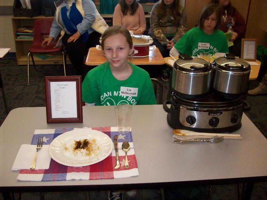 INTERMEDIATES (12-13 YEARS OF AGE) and SENIORS (14-18 YEARS OF AGE) Participants enter as individuals. Members must make two food selections: one slow cooker food item and one additional food item.