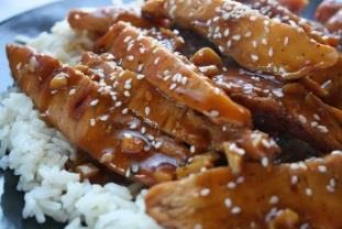 Teriyaki Diced Chicken cal g g g g mg g Serving Size: Traditional Chex Mix Contains: Seasame, Soy, Wheat, Citrus, Garlic, Onion Diced Chicken (White Chicken Meat, Water, Seasoning (Maltodextrin,