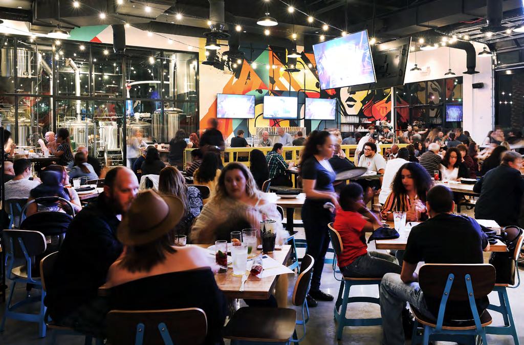 GROUP DINING Park Pizza & Brewing Company is dedicated to tailoring the perfect group dining event to suit your needs, with an ideal setting for lively gatherings, social luncheons and corporate
