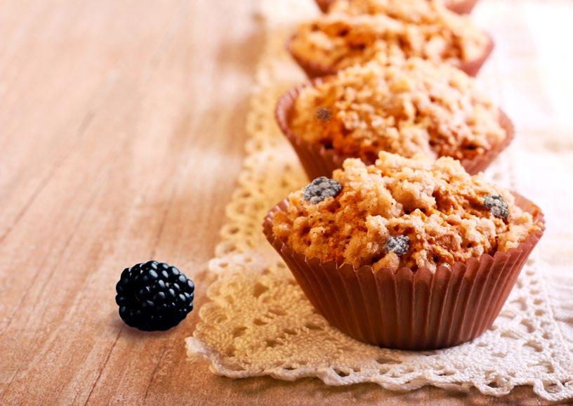 26 Blackberry Breakfast Muffins Makes 12 muffins Prep/cooking time: Approximately 35 minutes 2 large eggs ½ cup plain yogurt 2 tbsp. coconut oil, melted ½ cup applesauce 1 ripe banana, mashed 4 tbsp.
