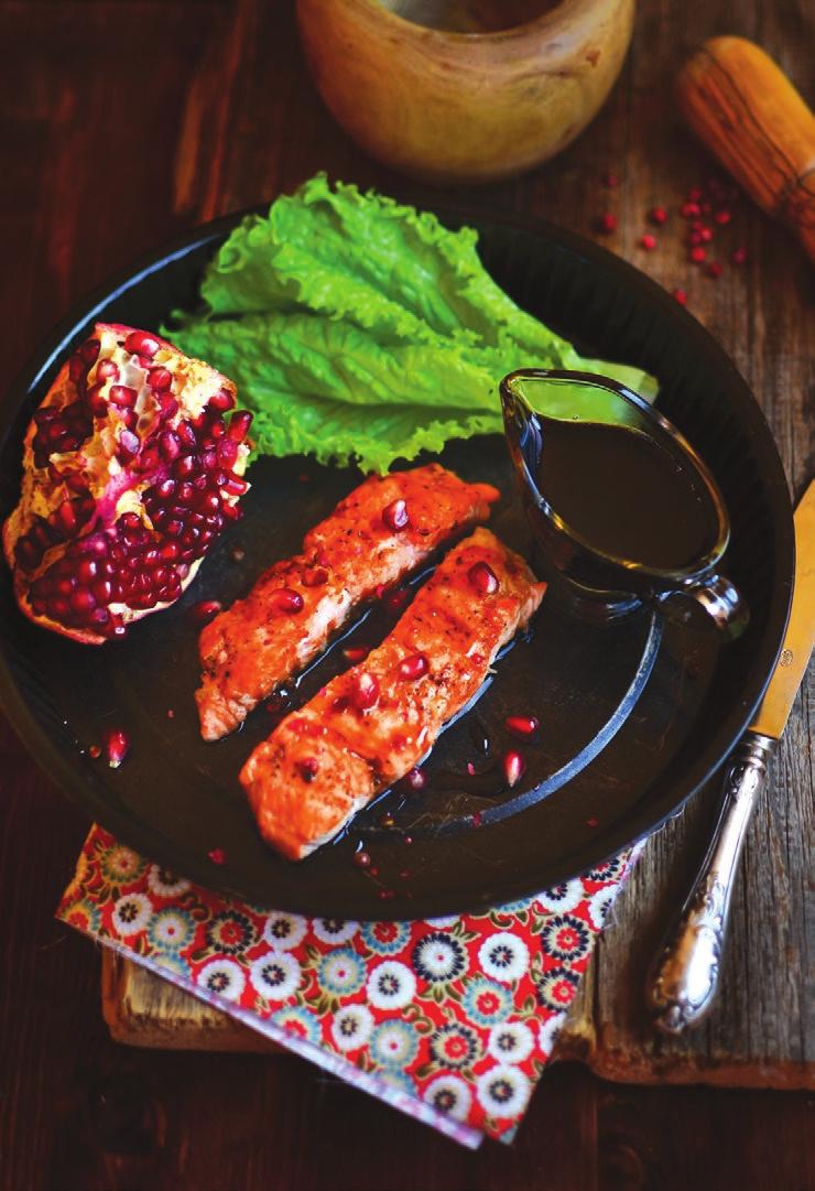 5 Grilled Salmon with Pomegranate Glaze Serves 4 Prep/cooking time: Approximately 30 minutes 1 3 cup pomegranate juice 1 tbsp.