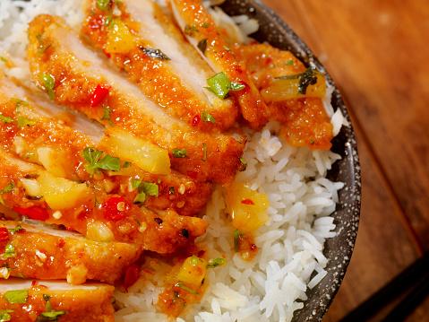 6 Sweet and Sour Tangerine Chicken Serves 2 Prep/cooking time: Approximately 30 minutes 2 boneless, skinless chicken breasts 2 tbsp.