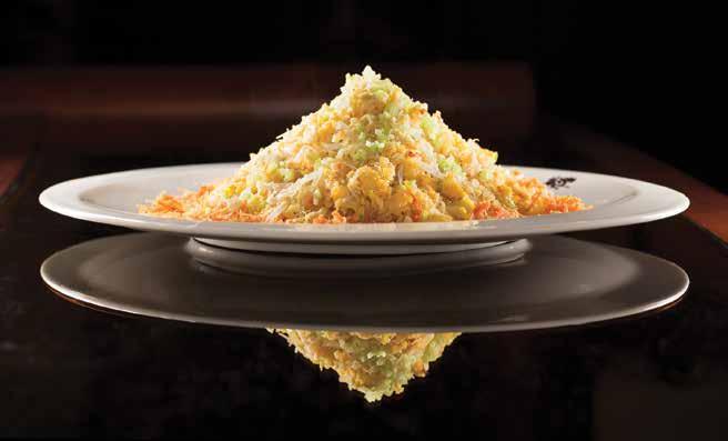 INDUSTRY I AWARD MACAU I CHEF S TALK Scrambled eggs with shredded shrimps, crab meat and bean sprouts and flavours of each morsel, an approach that has won him a legion of