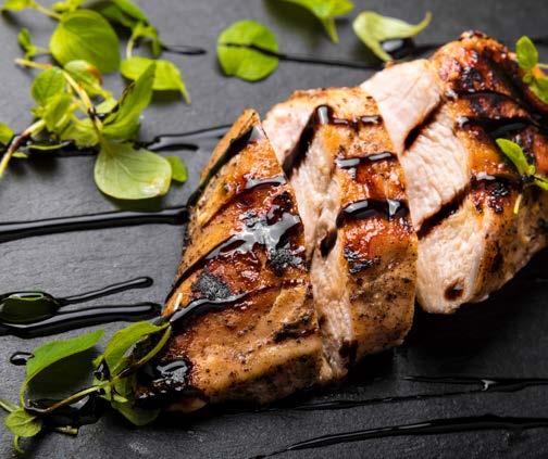 GLAZED BALSAMIC CHICKEN 4 chicken breasts/thighs 1 tbsp oil A pinch of sea salt and black pepper 1 red onion, thinly sliced 6 tomatoes, diced 2 cloves of garlic, crushed 8 basil leaves, diced 60ml