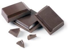 Place 3 x cubes of chocolate in the bottom of your frothing jug and top up with