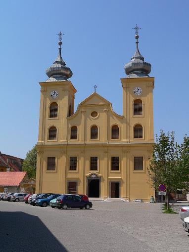 corner of the continent. The oldest part is Tvrdja, a preserved Baroque centre, whose central square is dominated by Kužni s pillar.
