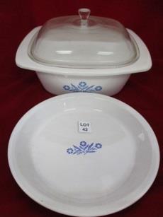 00 C 41 Royal Ceramics (Japan) dinnerware comprising 2 serving dishes with lids, 1 platter, 6 soup