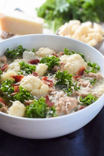 Skinny Zuppa Toscana Soup ChickenandPoultry 1 ¼ pounds lean sweet Italian turkey sausage (or spicy if you prefer) 1 sweet onion, diced 3 garlic cloves, minced 2 medium heads cauliflower, cut into