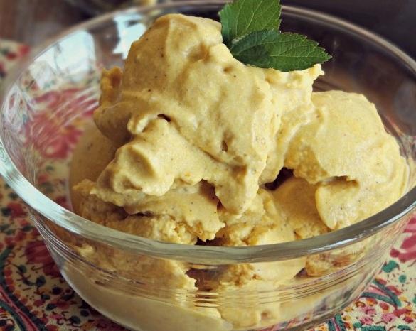 Pumpkin Pie Ice Cream Submitted by: Healthy Living How To Serves: 4 Cooking Time: 70 Minutes Non-Dairy 1 cup Native Forest organic coconut milk 1/2 cup unsweetened almond milk 1/2 c. Fig Food Co.