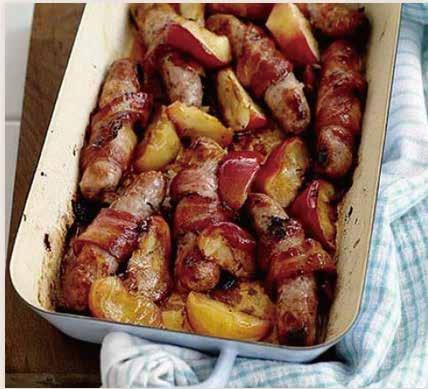 Sticky Apple, Sausage & Bacon Recommended Tool SAVORLIVING Stainless Steel 12 Blade Apple slicer Ingredients Meat 8 Pork sausages, quality 8 Rashers smoked streaky bacon Produce 2 Apples, red