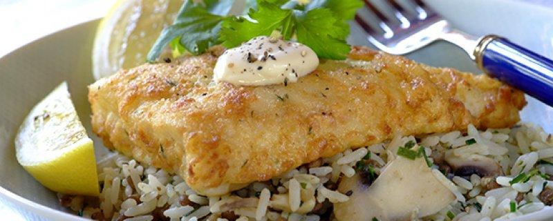 Garlic and Herb Hake Fillets with Lentils and Rice Wednesday 16th August COOK TIME 00:30:00 PREP TIME 00:25:00 SERVES 4 South Africa's favourite fish prepared in a way that will have the whole family