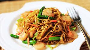 Noodle - With prawns, chicken, carrot, pak choy & mushrooms NASI GORENG ISTIMEWA Wok fried Rice with Prawns,