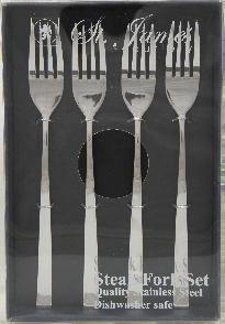 Forks 2 x Teaspoons 4 x Table