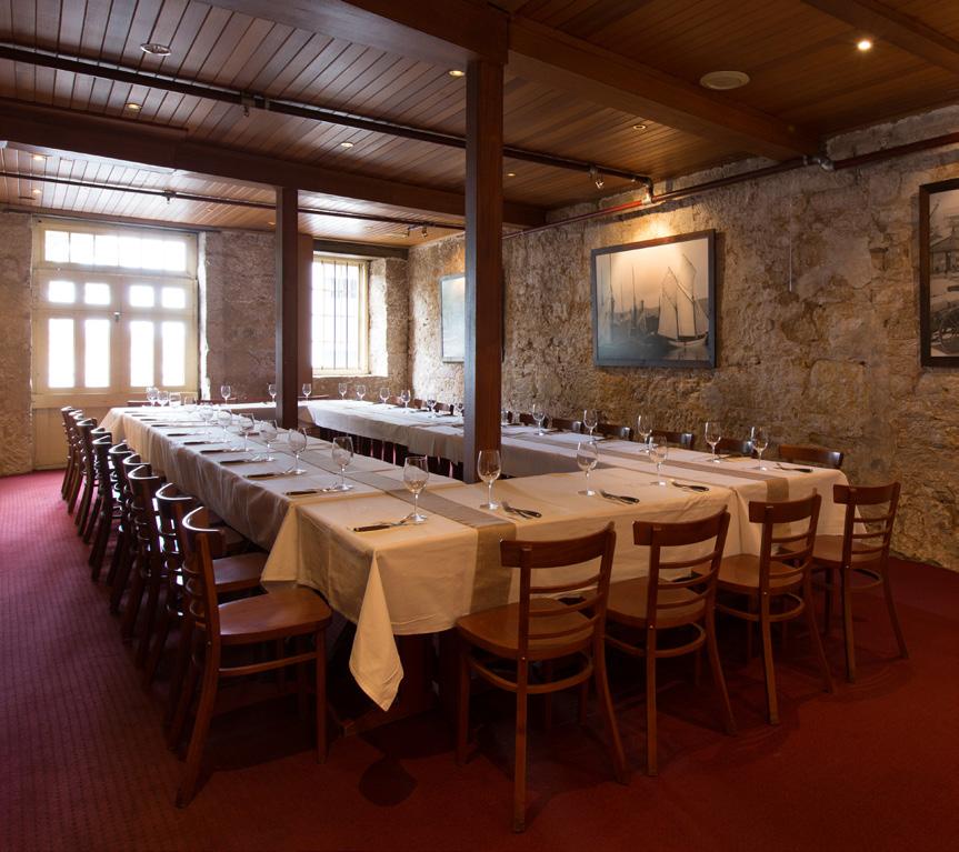 SPACES & CAPACITIES THE PRIVATE ROOM Maximum 8 People An ideal option for a small group or meeting requiring complete