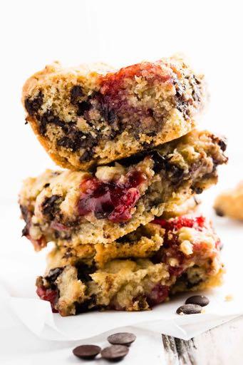 Sweet One Bowl Raspberry Chocolate Chip Oatmeal Cookie Bars These bars require just 10 minutes prep and are mixed up in one bowl.
