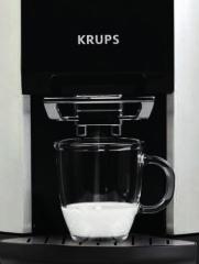 5 Milk preeatig pase: Te milk is first preeated ad durig tis time te beas are groud for preparig te coffee.