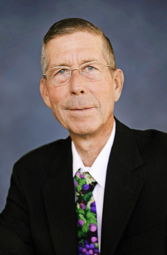 8 Dr. Ramming Named to the USDA ARS Science Hall of Fame Dr.