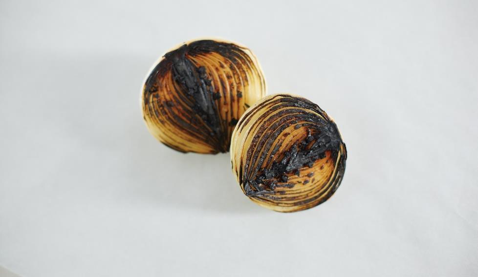 CLEAR SOUPS Consommé: Rich, flavorful broth or stock clarified Oignon brûlé burnt onion