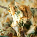 DAY 3 SMALLER FAMILY SPINACH AND MUSHROOM PASTA CASSEROLE M A I N D I S H Serves: 4 Prep Time: 15 Minutes Cook Time: 30 Minutes 1/2 (8 ounce) package uncooked penne pasta 1 Tablespoon vegetable oil