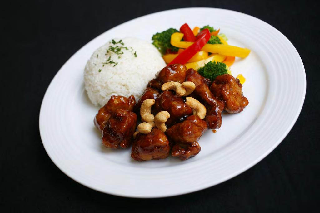 Entréees Chicken Cutlet Curry General TSO s Chicken A Japanese breaded and fried chicken cutlet with curry sauce served with steamed rice. $8.