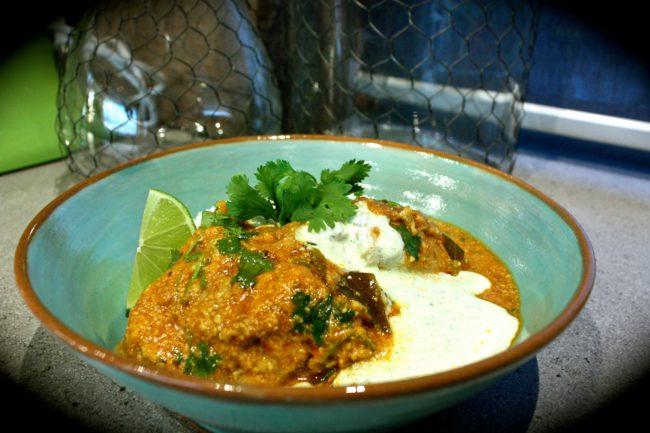 Indian Chicken & Cashew Curry with Mint Yoghurt For many years I was not a fan of Indian food.