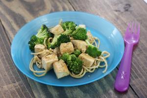 << Table of Contents Sautéed Tofu and Broccoli Prep time: 10 minutes Cook time: 16 minutes Makes: 6 Servings Tofu takes on a savory and sweet blend of flavors in this Asian-inspired recipe.