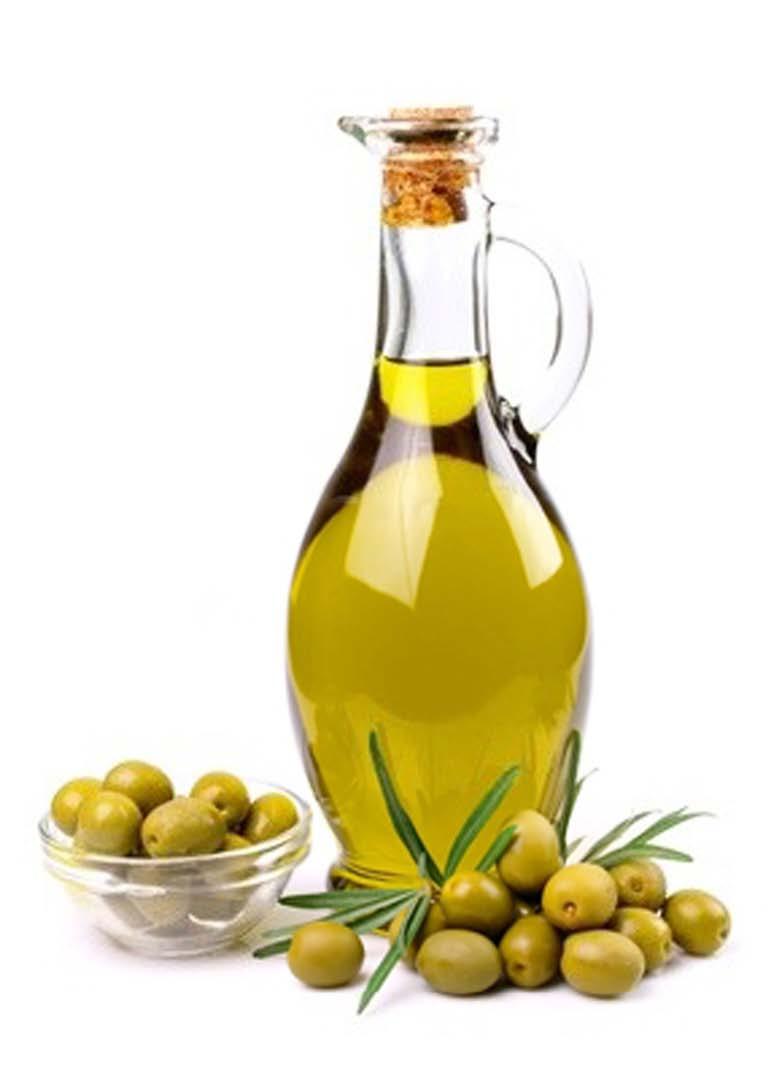 Our organic extra virgin olive oil Bova Extra Virgin Olive Oil comes from the autichton variety of olives named Carolea, existing in our territory by a long way.
