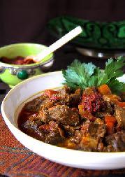 Middle Eastern Beef Eggplant Stew Yields 4 servings Cooking Time 10 minutes prep time, 6 hours in slow cooker 1 teaspoon coconut oil 1 small eggplant, trimmed, cut into chunks 2 cups shiitake or