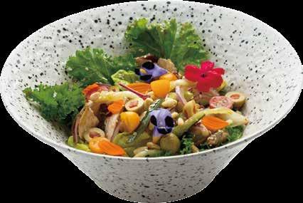 Healthy Salad Green Goddess Bowl Rp 90,000 Chicken, kale, spinach, avocado, olives and pine nuts with Japanese style nutty sesame