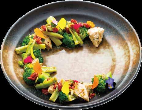 Chicken and Broccoli Rp 120,000 pumpkin seed, and goji berry. Lightly dressed with chili and lemon dressing.