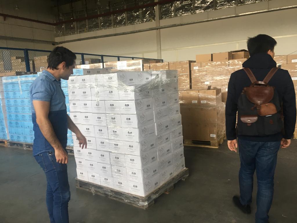 China Package A Warehouse in China - Basic Warehouse for wine samples We have a warehouse in China where you can store your samples in order to send them to importers or they can come and try them.