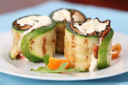 SAVORY MEAL 2 ITALIAN ITALIAN ZUCCHINI ROLLS These zucchini rolls are stuffed with bacon and a mix of cashew cream, sun dried tomatoes and basil. A perfect start to this Italian savory meal!