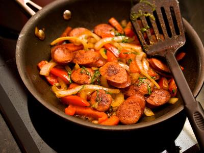 SAVORY MEAL 2 ITALIAN ITALIAN CHICKEN SAUSAGE SKILLET This is a quick savory dish that is full of flavor from the veggies, garlic, sausage and fresh basil.